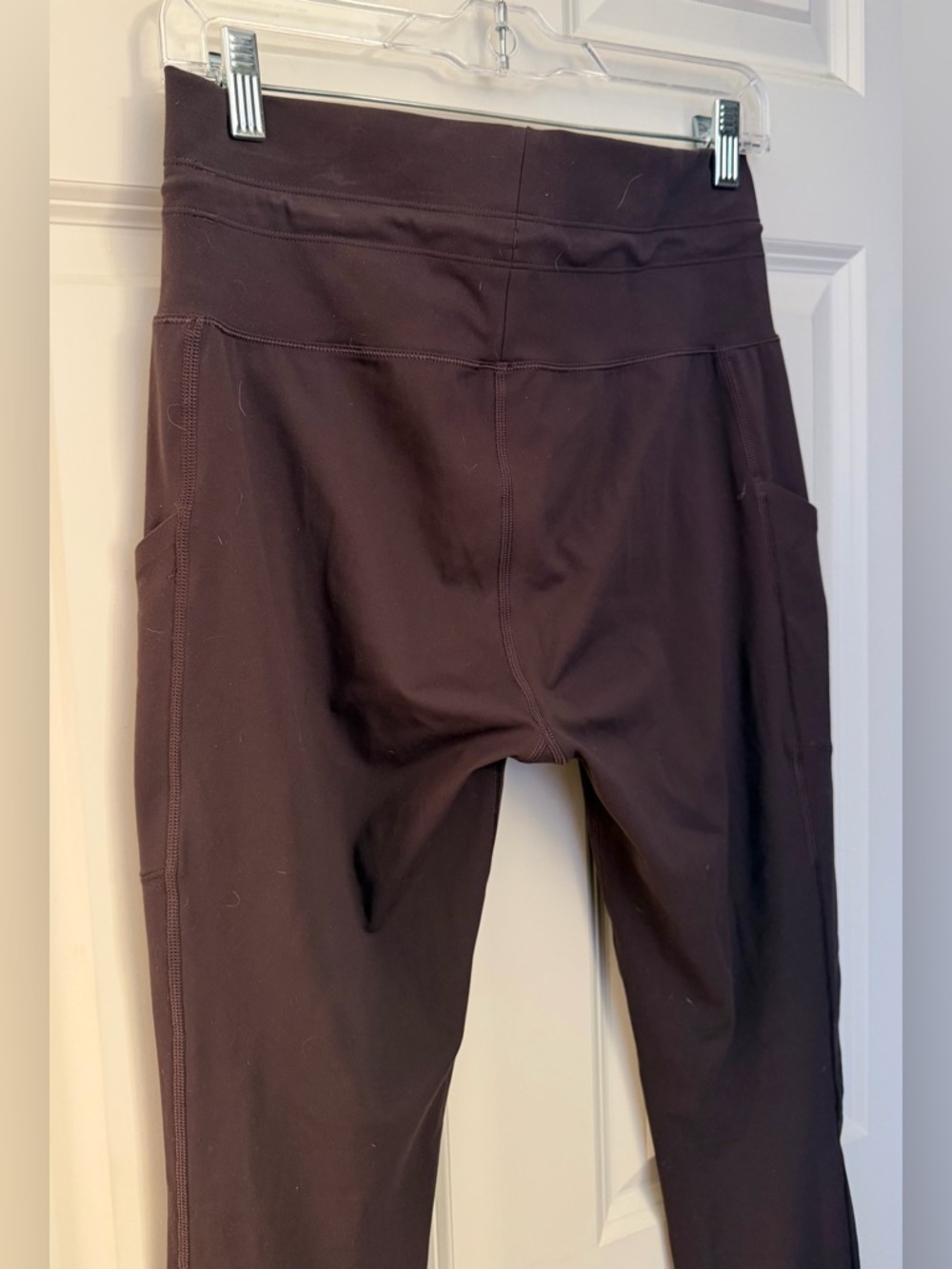 Vuori Daily Pocket Full Length Legging in Brown, Size Large - Picture 4 of 9